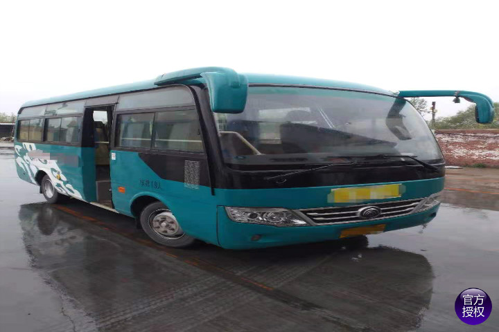 2017年ZK6609D51国五柴油19座公路客运