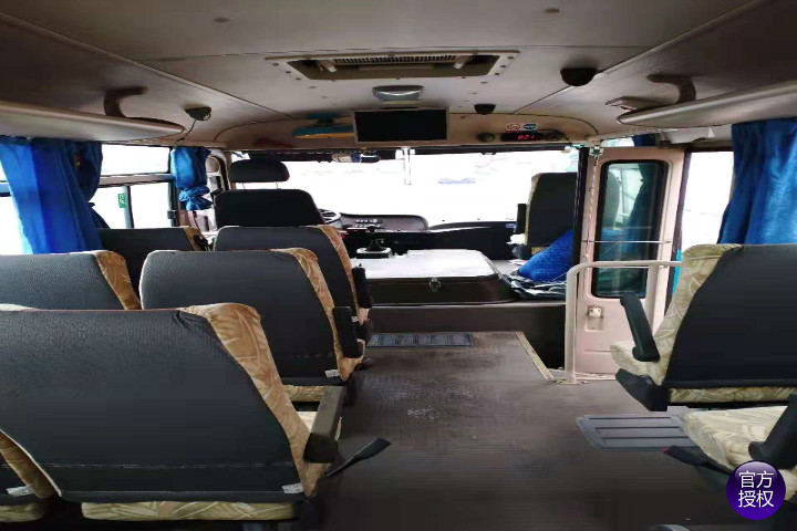 2017年ZK6609D51国五柴油19座公路客运